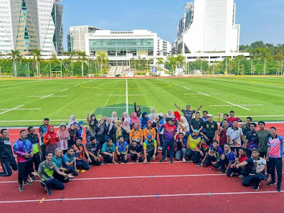 Hari terakhir kursus.